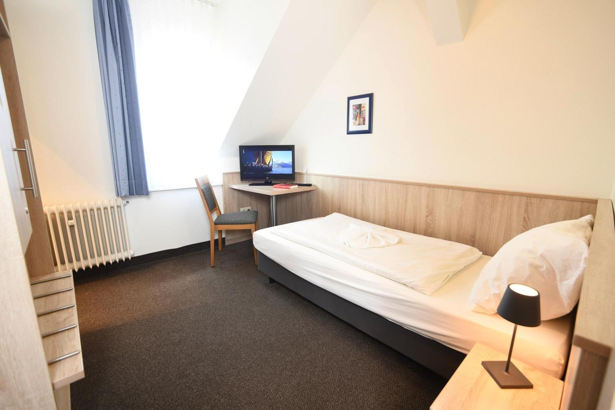 Hotel Kiekenstein Stahle Exteriör bild
