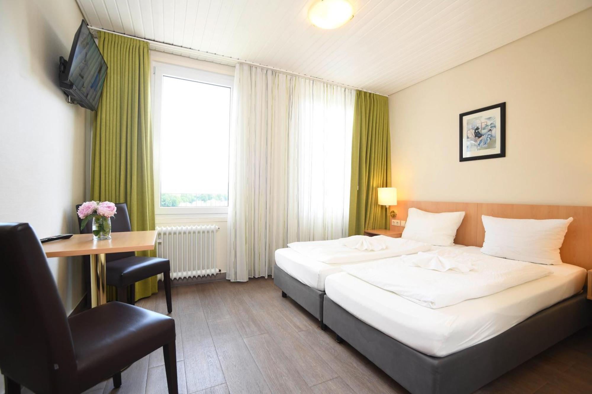 Hotel Kiekenstein Stahle Exteriör bild